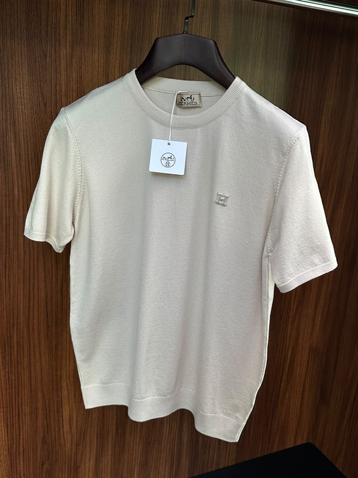 Tonaton Kabartma Logolu Triko T-Shirt