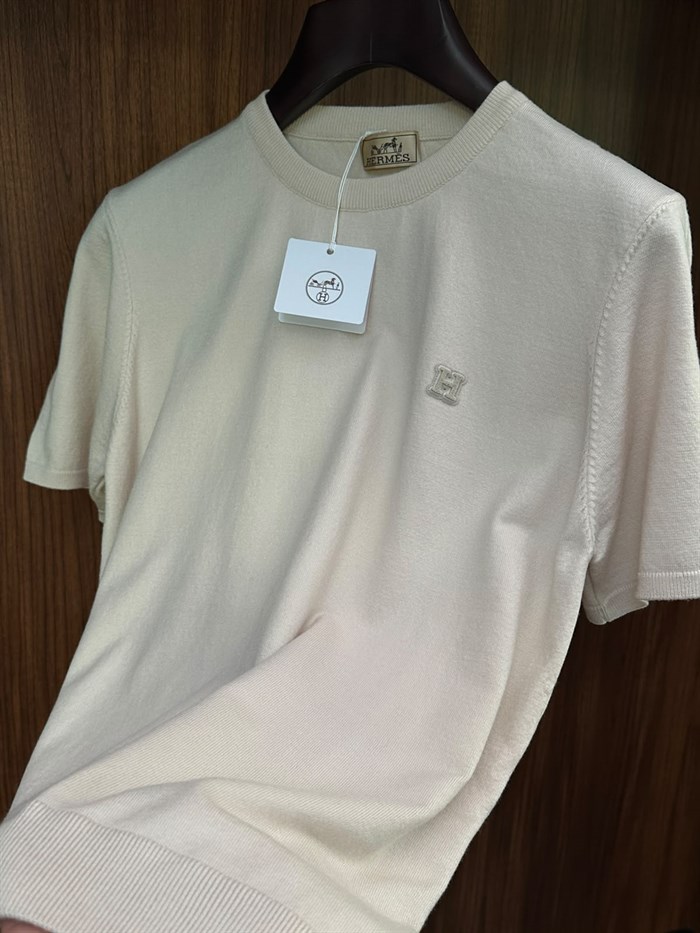 Tonaton Kabartma Logolu Triko T-Shirt