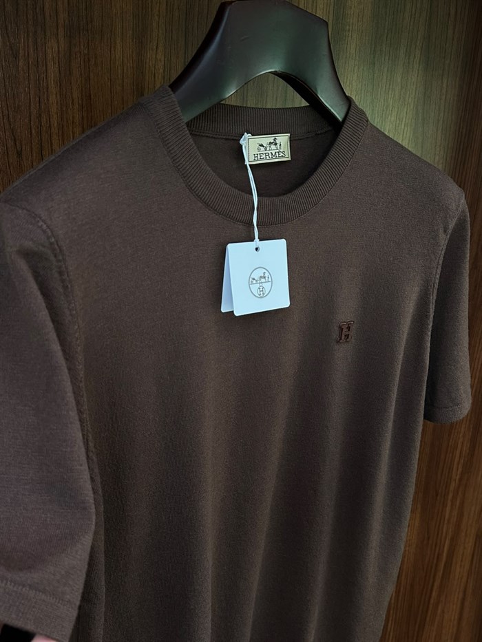 Tonaton Kabartma Logolu Triko T-Shirt