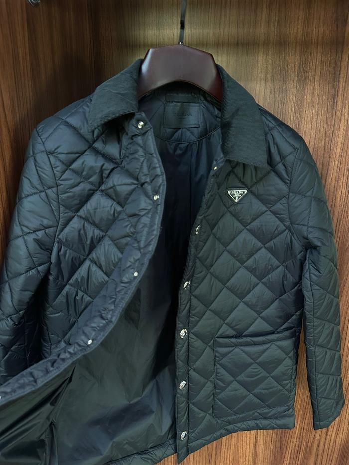 Baklava Desenli Metal Logolu Baharlık Ceket