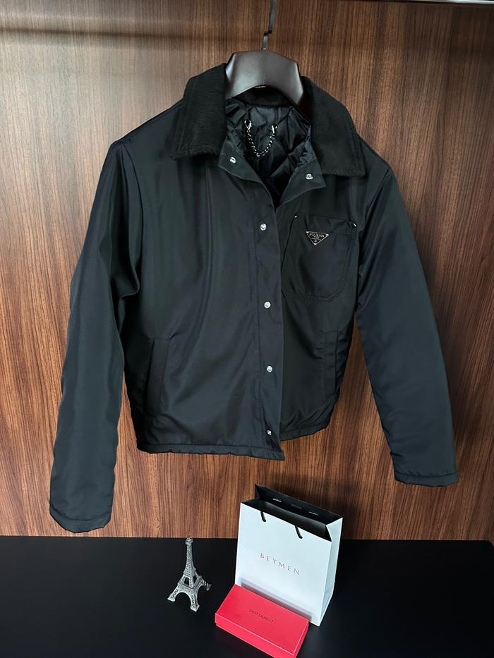 Metal Logolu Kadife Yakalı Baharlık Ceket