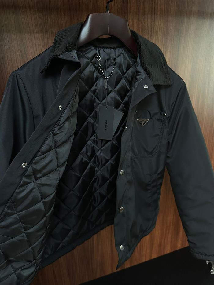 Metal Logolu Kadife Yakalı Baharlık Ceket