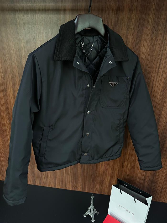 Metal Logolu Kadife Yakalı Baharlık Ceket