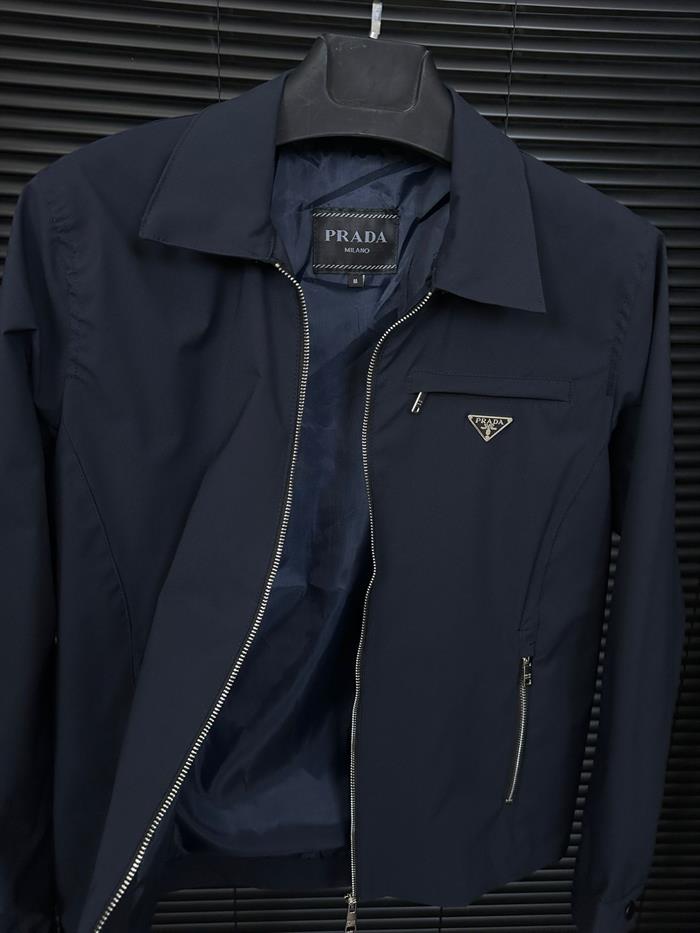 Metal Logolu Yakalı Baharlık Ceket