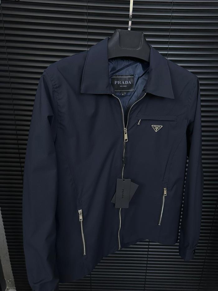 Metal Logolu Yakalı Baharlık Ceket