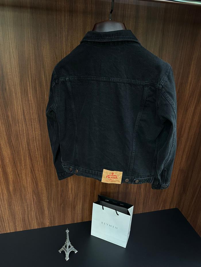 Metal Logolu Yıkama Detaylı Kot Ceket