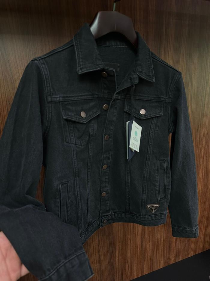 Metal Logolu Yıkama Detaylı Kot Ceket