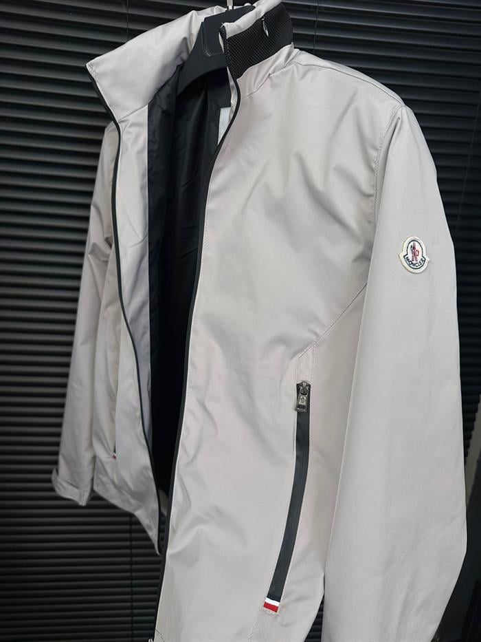 Yaka Yazılı Gizli Kapşonlu Yağmurluk