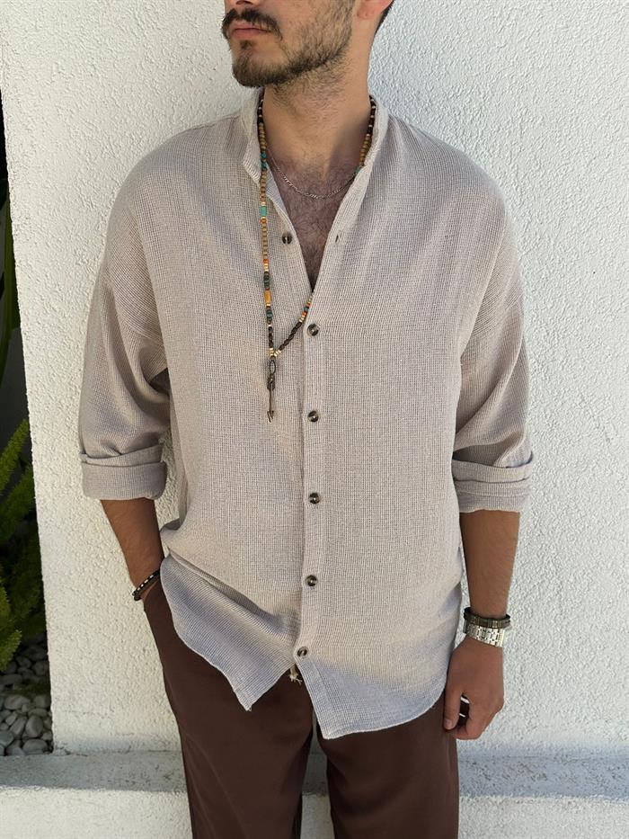 Kafes Buldan Hakim Yaka Gömlek