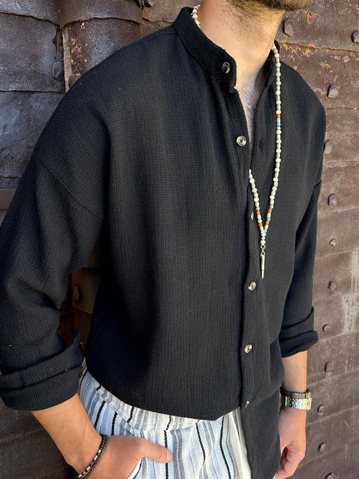 Kafes Buldan Hakim Yaka Gömlek