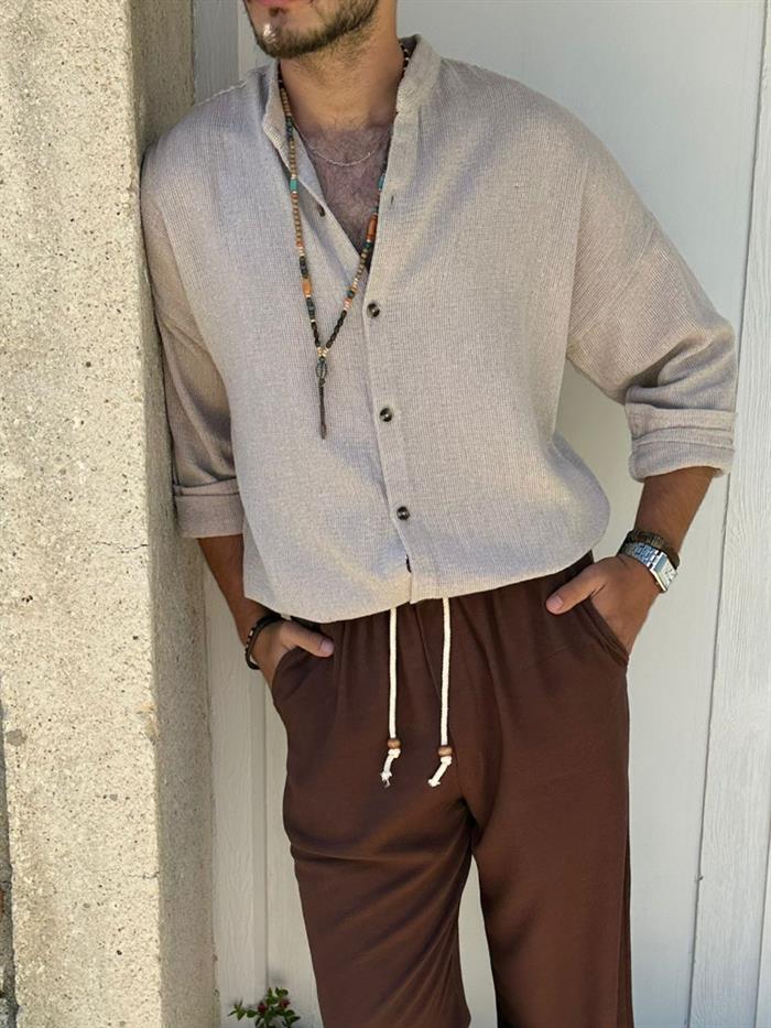 Kafes Buldan Hakim Yaka Gömlek