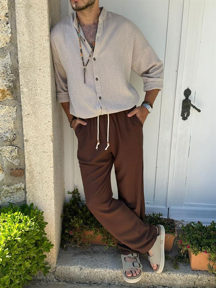 Kafes Buldan Hakim Yaka Gömlek