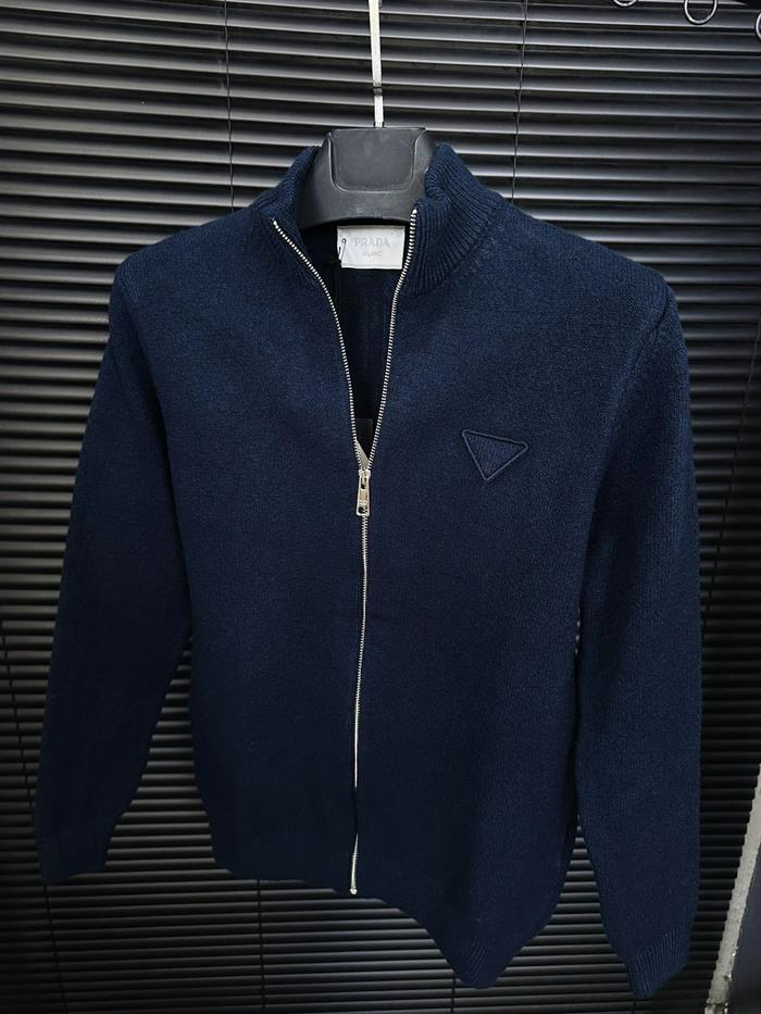 Nakış Logolu Hırka