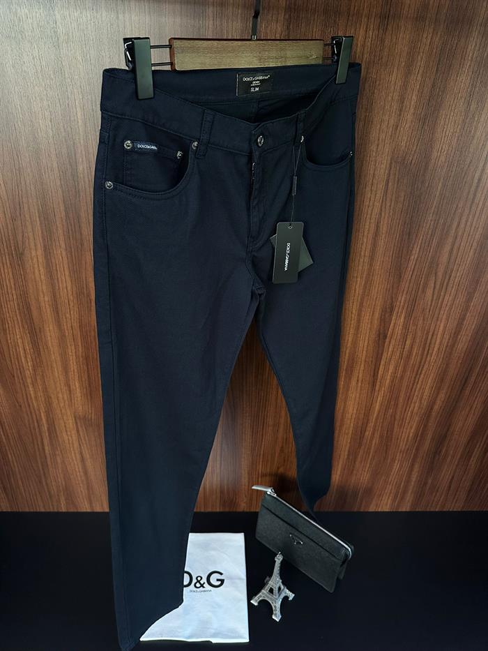 Arka Cep Metal Logo Detaylı Pantolon