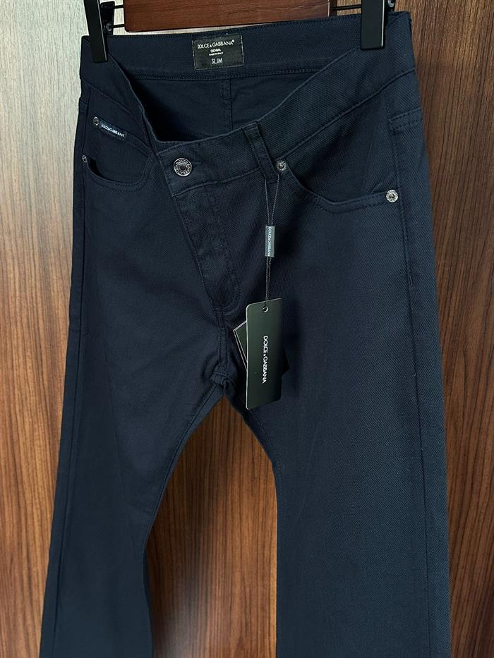 Arka Cep Metal Logo Detaylı Pantolon