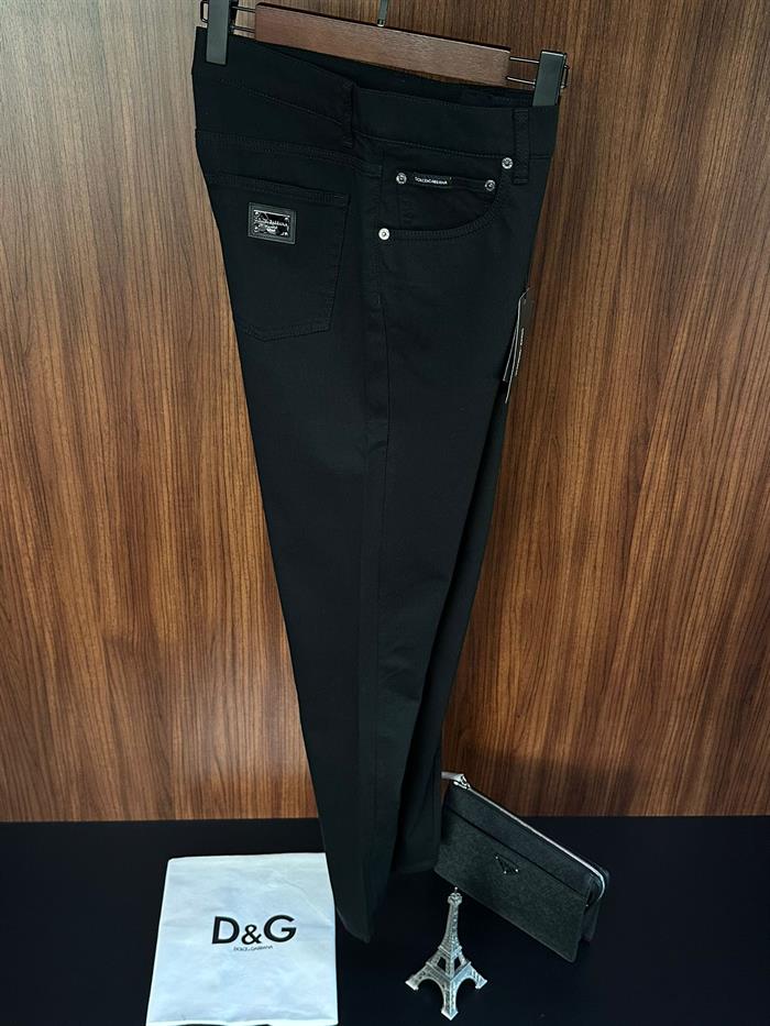 Arka Cep Metal Logo Detaylı Pantolon