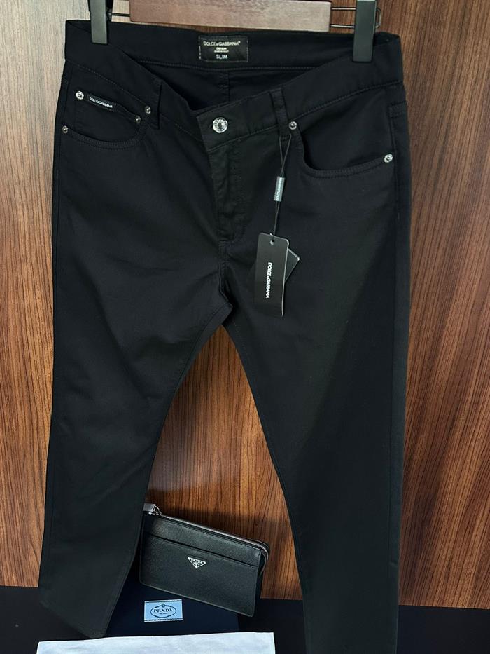 Arka Cep Metal Logo Detaylı Pantolon