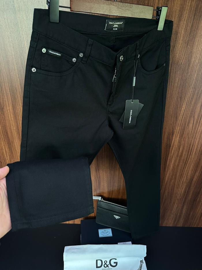 Arka Cep Metal Logo Detaylı Pantolon