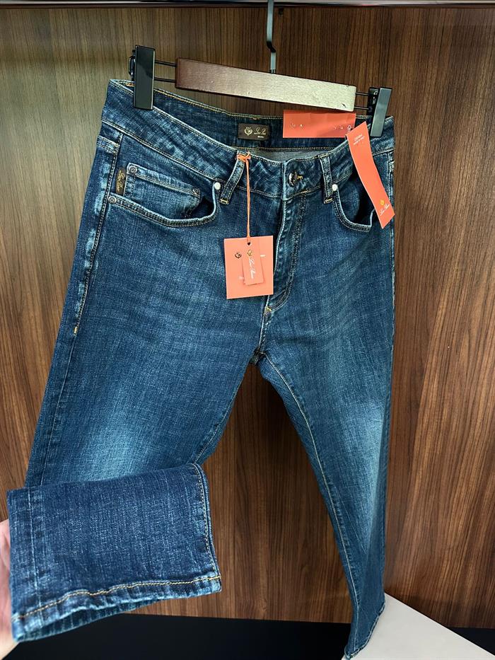 Metal Logolu Likralı Jean