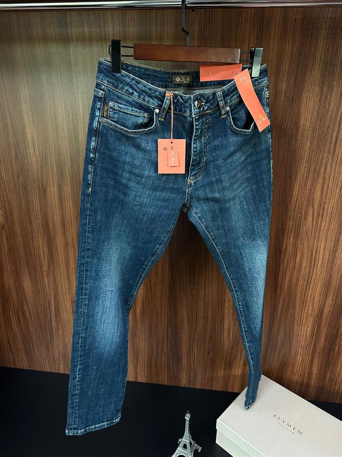 Metal Logolu Likralı Jean