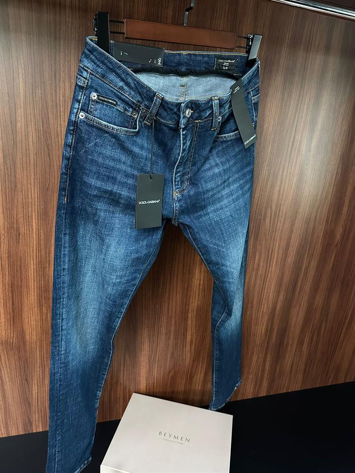 Metal Logolu Yıkama Kumaş Jean