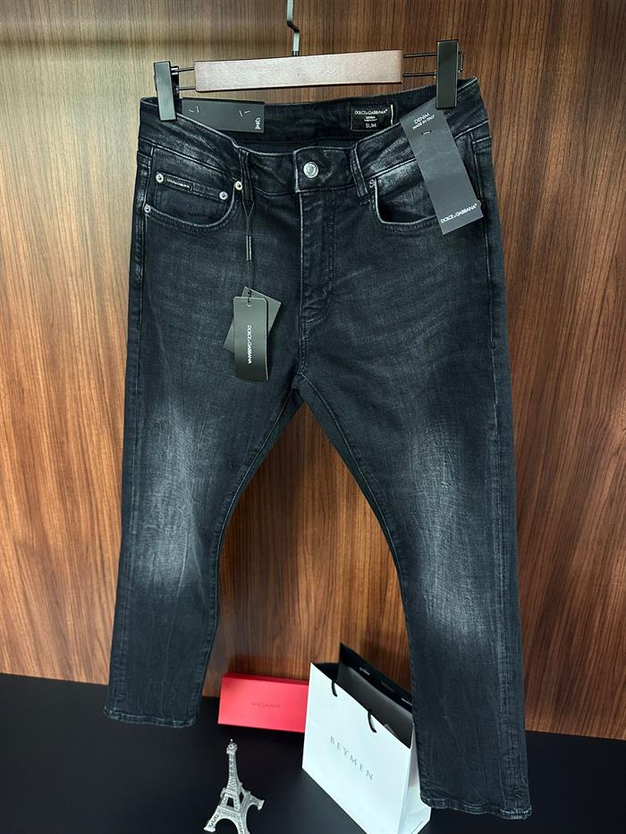 Metal Logolu Yıkama Kumaş Jean