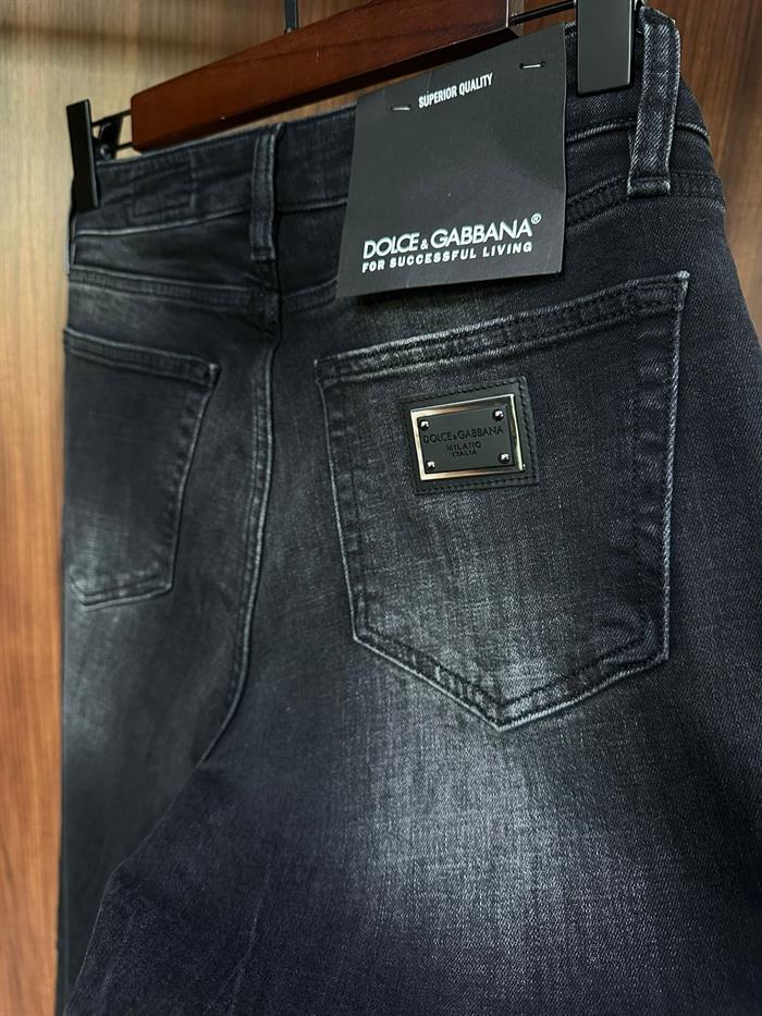 Metal Logolu Yıkama Kumaş Jean