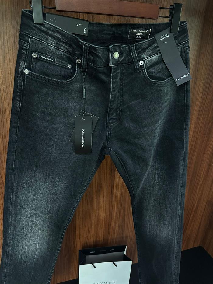 Metal Logolu Yıkama Kumaş Jean