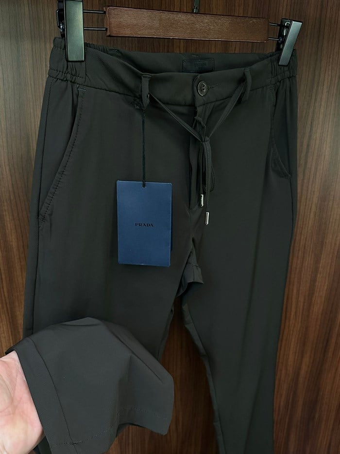 Metal Logolu Jogger Pantolon