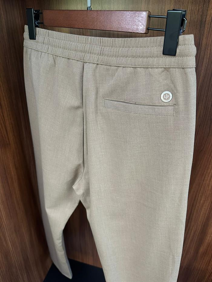 Metal Logolu Beli Lastikli Jogger