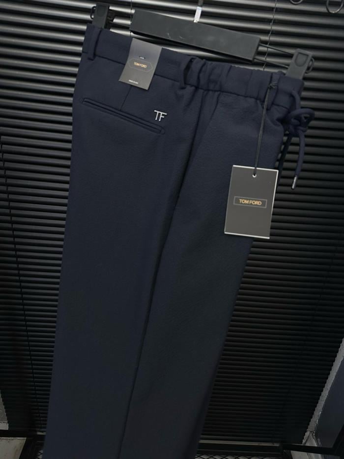 Metal Logolu Gofre Kumaş Pantolon