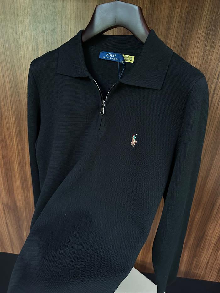 Çelik Örme Triko Nakış Logolu Yakalı Kazak