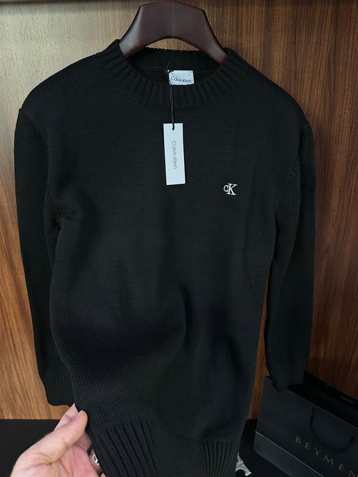 Nakış Logolu Balıkçı Yaka Triko Kazak