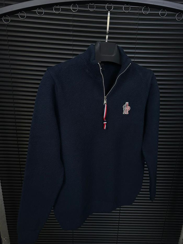 Nakış Logolu Yarım Fermuarlı Yün Kazak