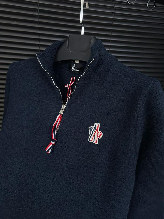 Nakış Logolu Yarım Fermuarlı Yün Kazak