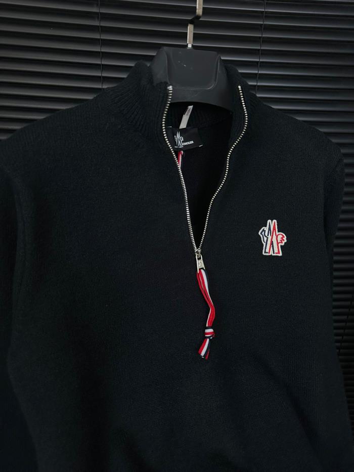 Nakış Logolu Yarım Fermuarlı Yün Kazak