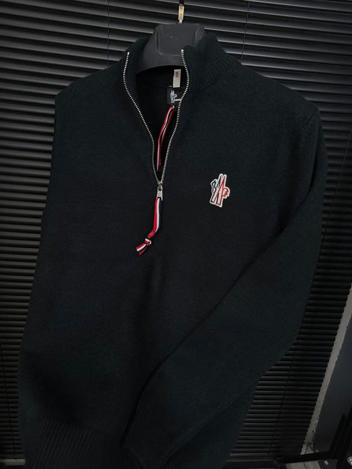 Nakış Logolu Yarım Fermuarlı Yün Kazak