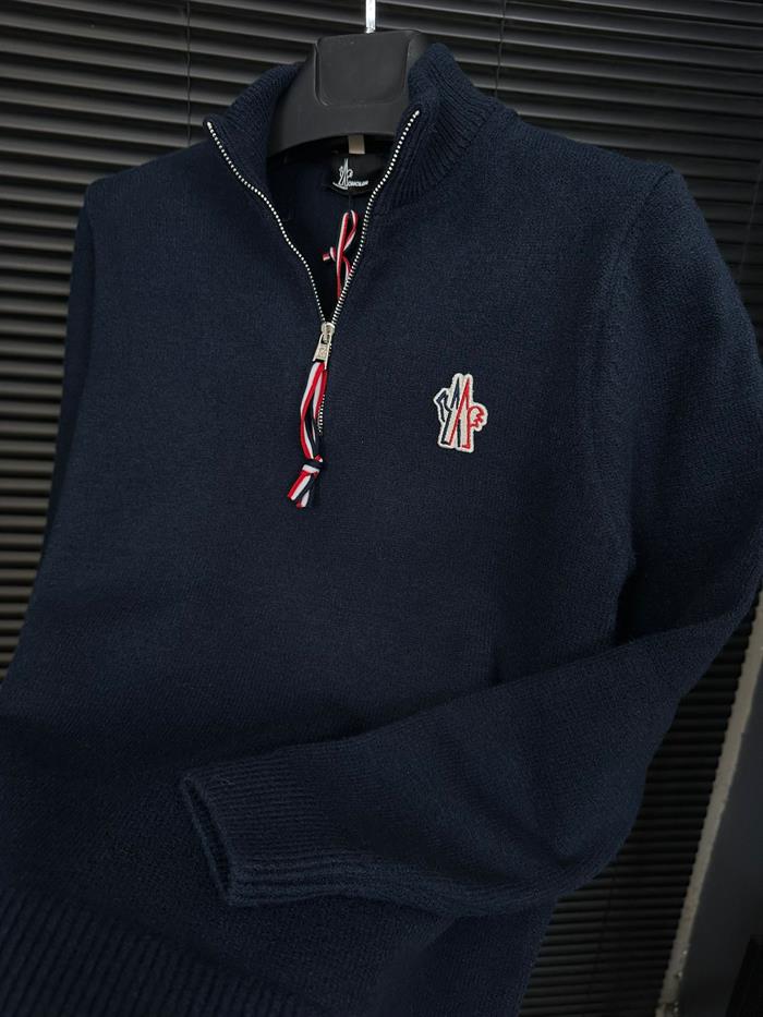 Nakış Logolu Yarım Fermuarlı Yün Kazak