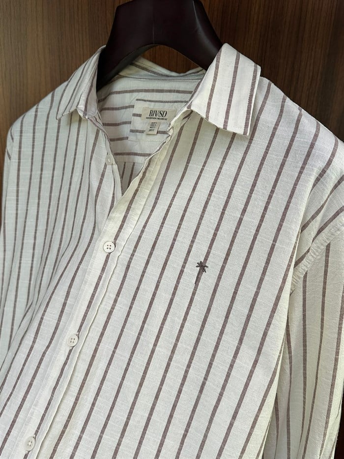 Nakış Logolu Çizgili Yakalı Keten Gömlek