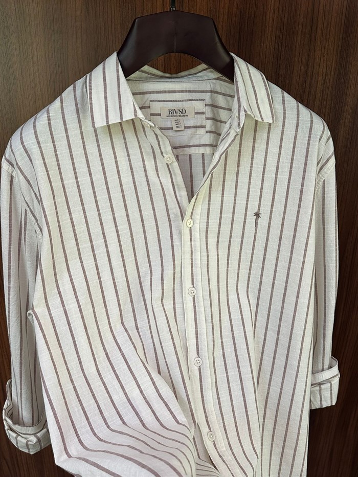 Nakış Logolu Çizgili Yakalı Keten Gömlek