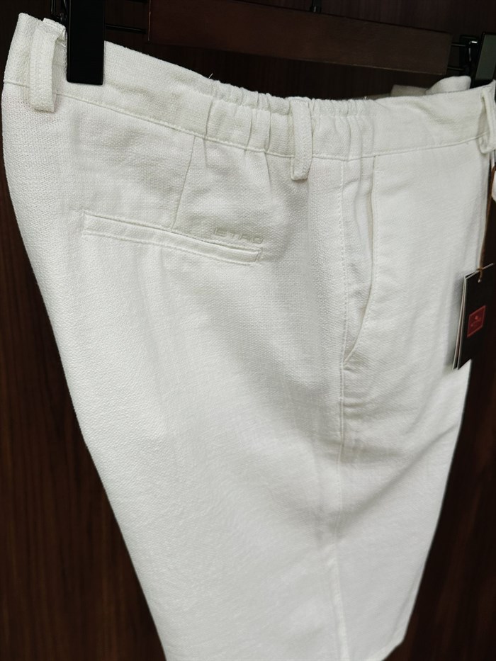 Arka Cep Marka Yazılı Keten Şort