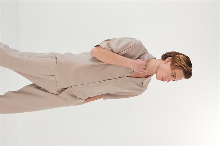 Apaş Yaka Model Dökümlü Gömlek