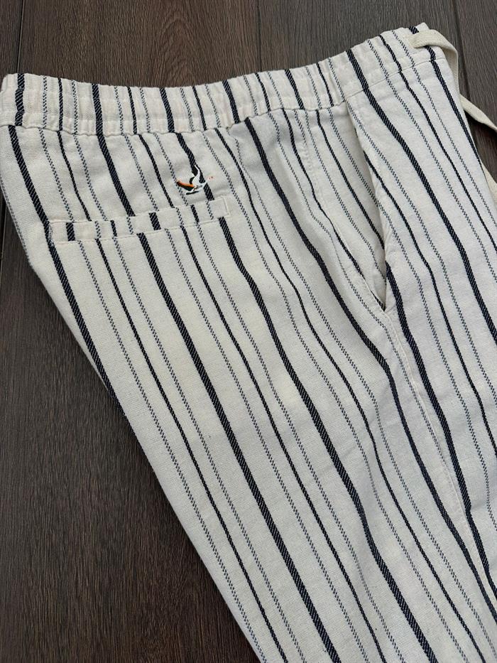 Bel Bağlamalı Çizgili Nakış Logolu Şort