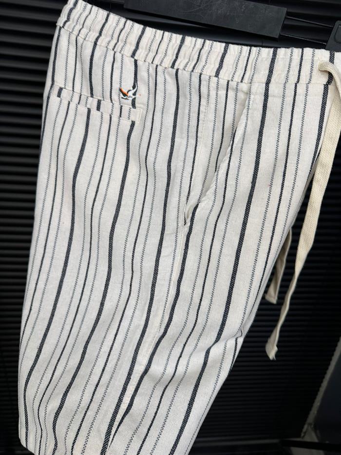 Bel Bağlamalı Çizgili Nakış Logolu Şort