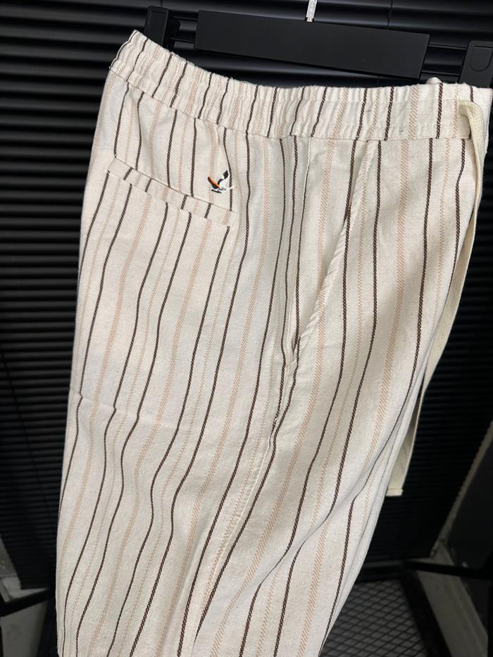 Bel Bağlamalı Çizgili Nakış Logolu Şort