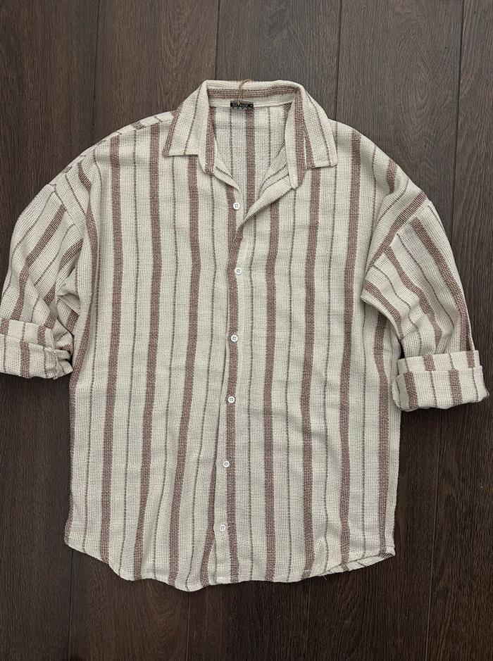 Buldan Yaka İnce Çizgili Gömlek