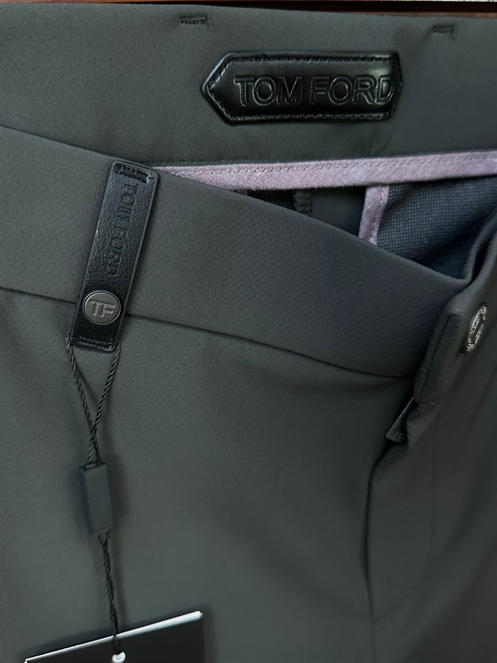 Arka Cep Metal Logo Detaylı Modal Kumaş  Pantolon