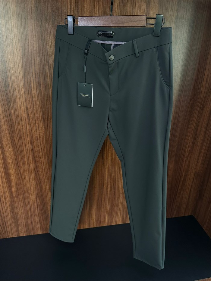 Arka Cep Metal Logo Detaylı Modal Kumaş  Pantolon