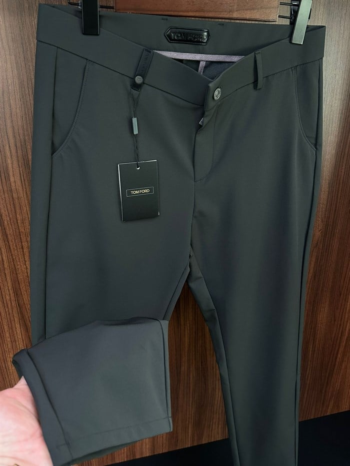 Arka Cep Metal Logo Detaylı Modal Kumaş  Pantolon
