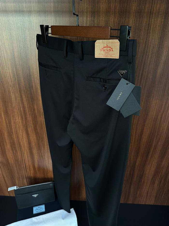Metal Logolu Likralı Pantolon